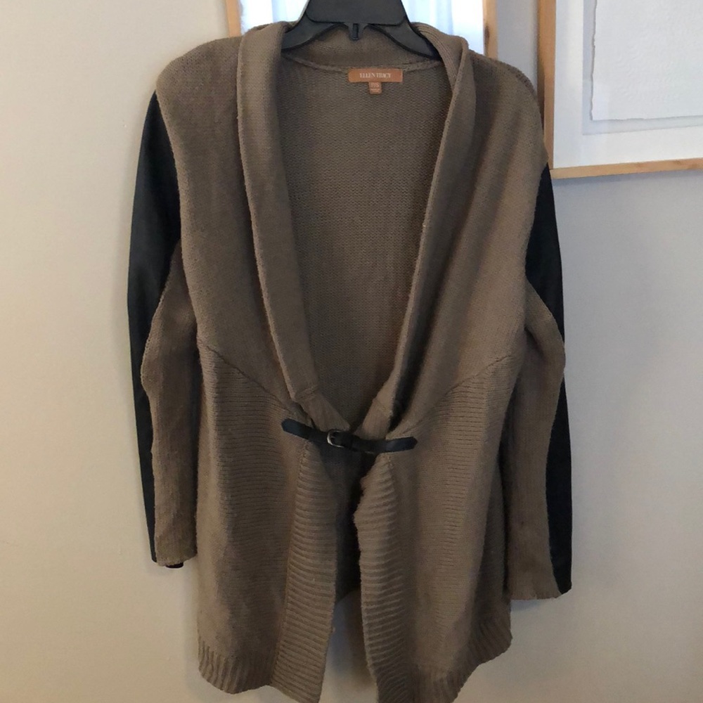 Tan knit sweater/cardigan